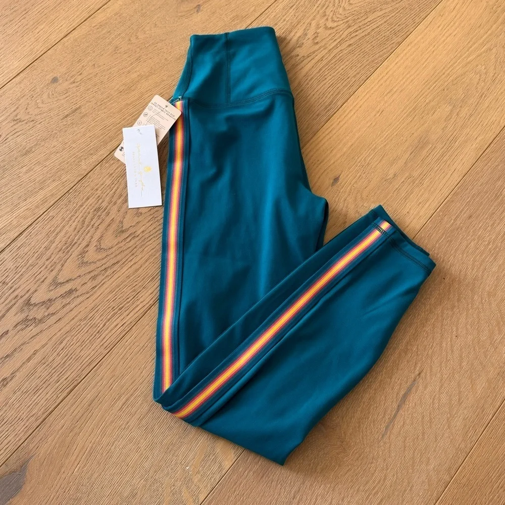 NWT Spiritual Gangster Ada Dream Tech Side Stripe Legging in Dark Turquoise